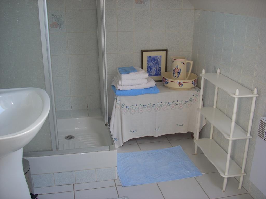 Chambres D'Hotes Kergollay Lanhouarneau Zimmer foto